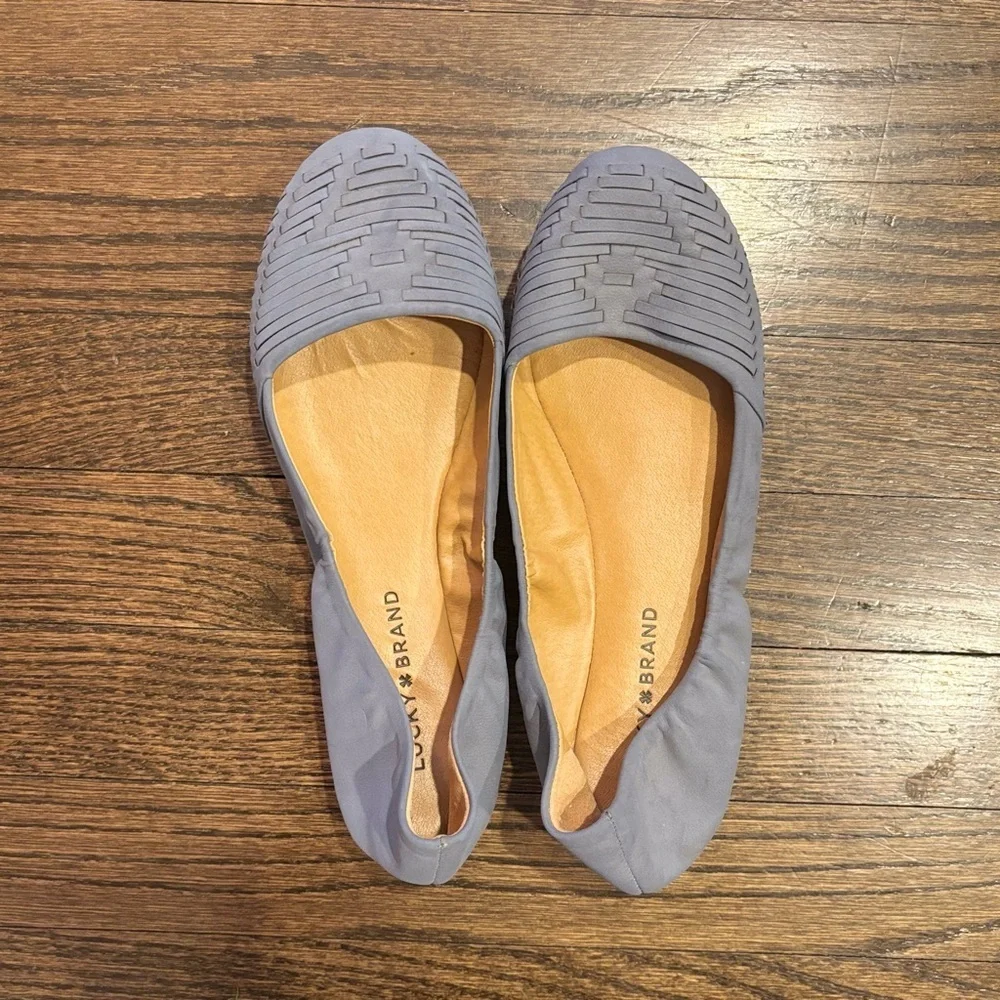 Women’s Lucky Brand bluish gray flats